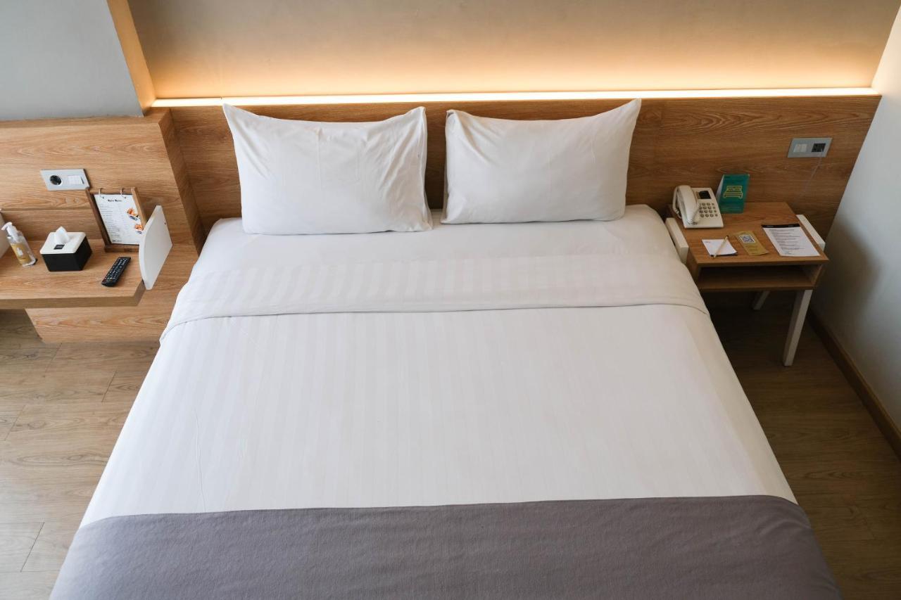 Allstay Hotel Semarang Simpang Lima Exterior photo
