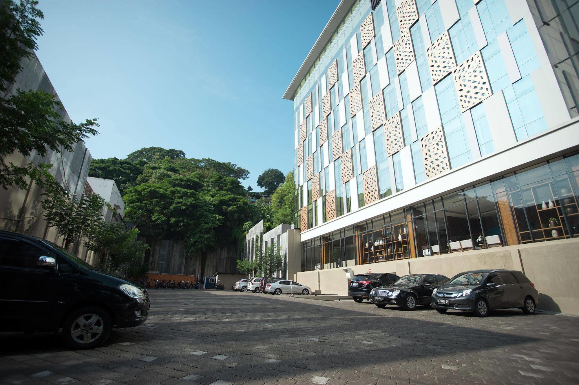Allstay Hotel Semarang Simpang Lima Exterior photo